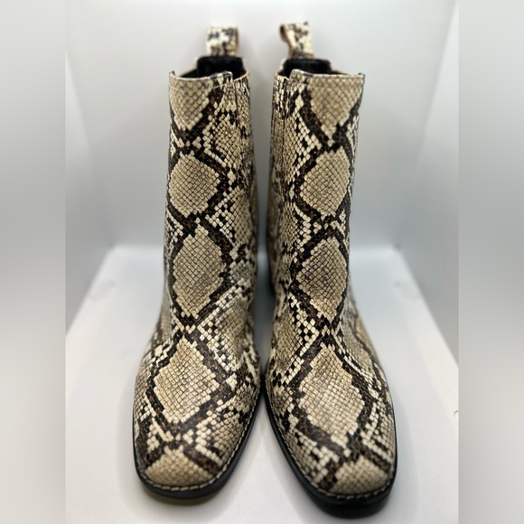 NWT Nordstrom Nohazina-Lea Caramel Snake Print Heel Ankle Boots Size: - Picture 6 of 10